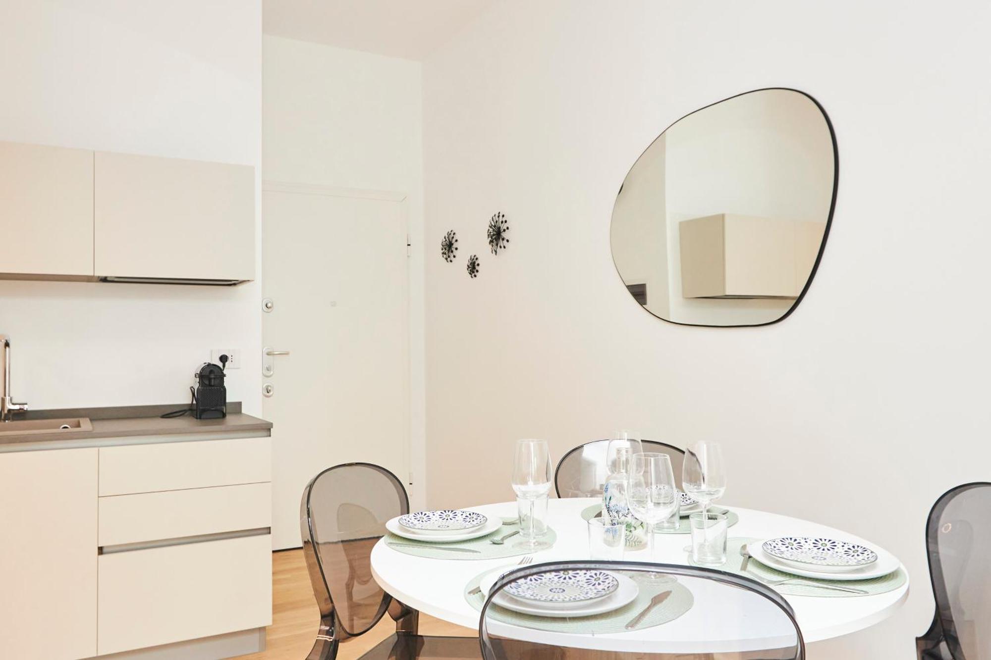 Milano Urban Flats Modern Apartments Few Minuts From Duomo Luaran gambar